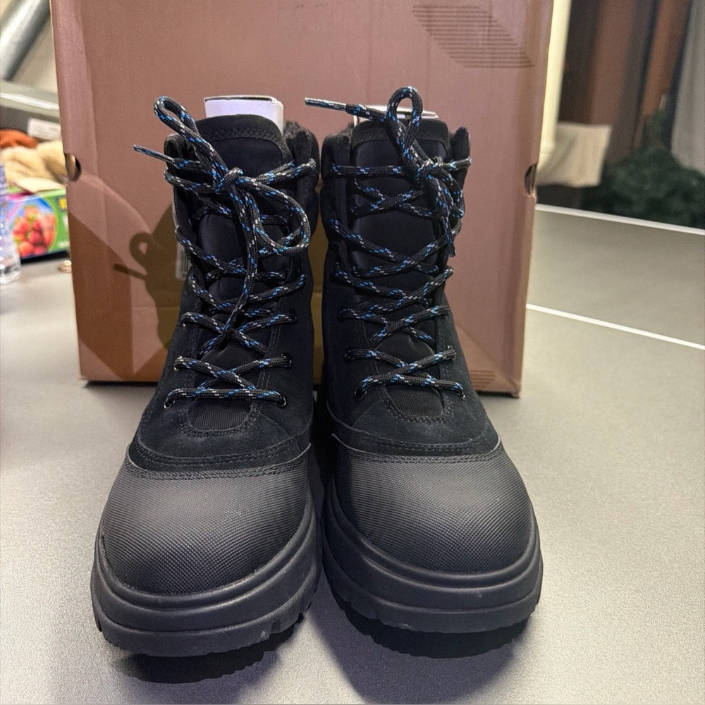 Koolaburra by‎ UGG Deza Lace-Up Utility Boots Womens Size 8 Black Suede New $120